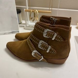 NWOB Aqua Western Suede Ankle Boots